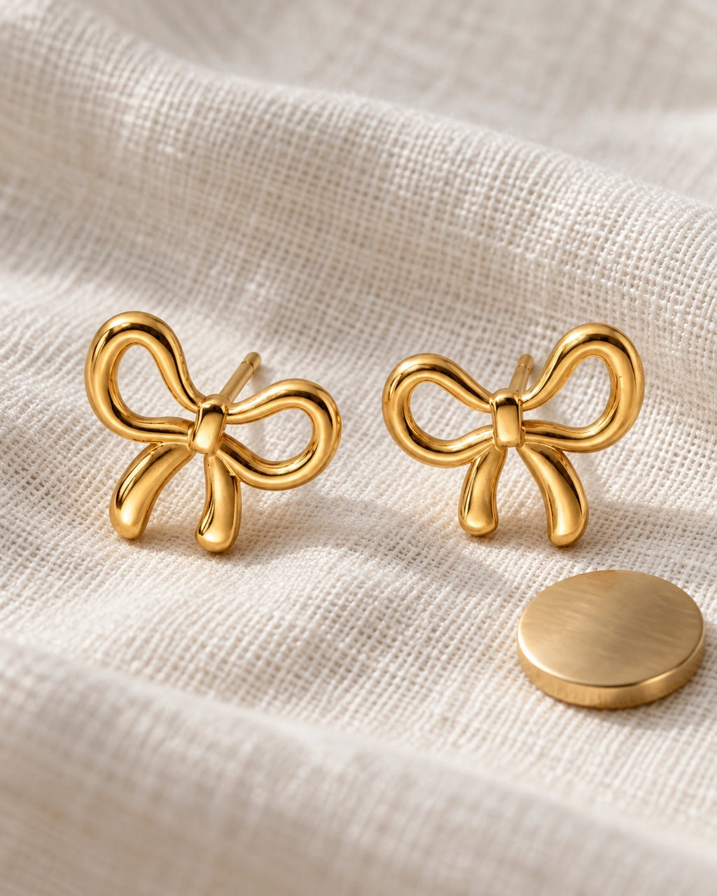 Vesviora Gold Bow Stud Earrings